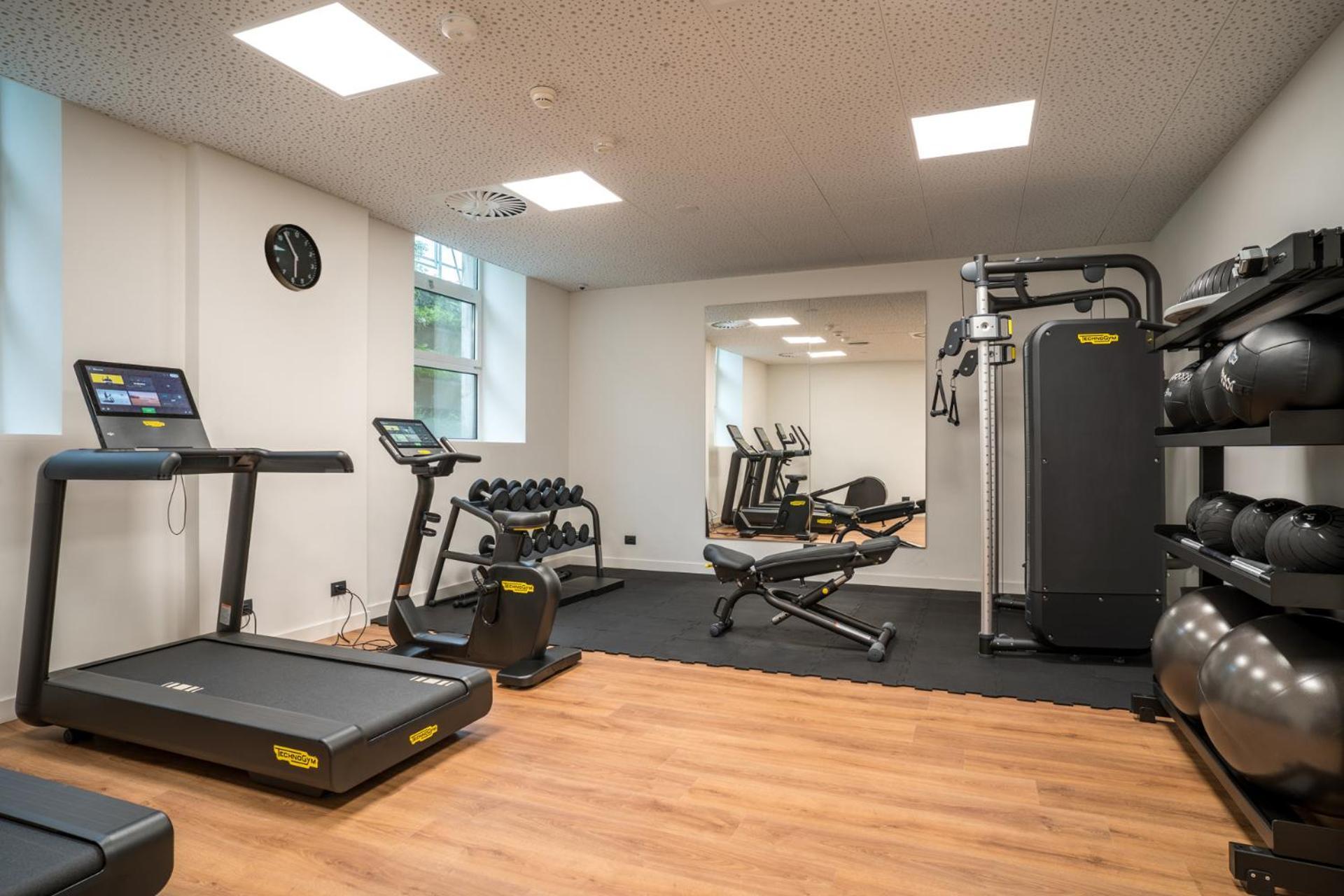 Hampton By Hilton Locarno Hotel Losone Buitenkant foto