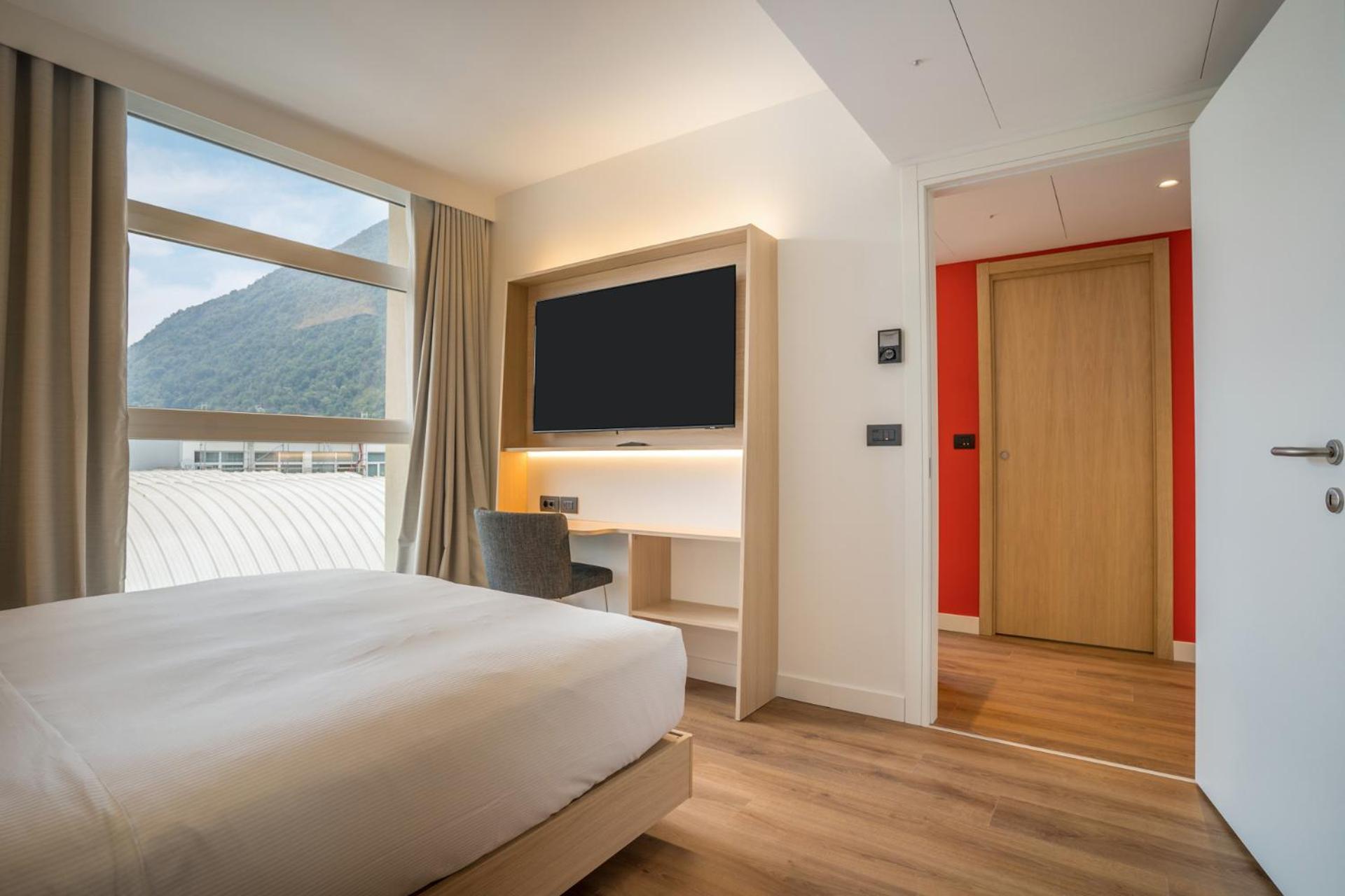 Hampton By Hilton Locarno Hotel Losone Buitenkant foto