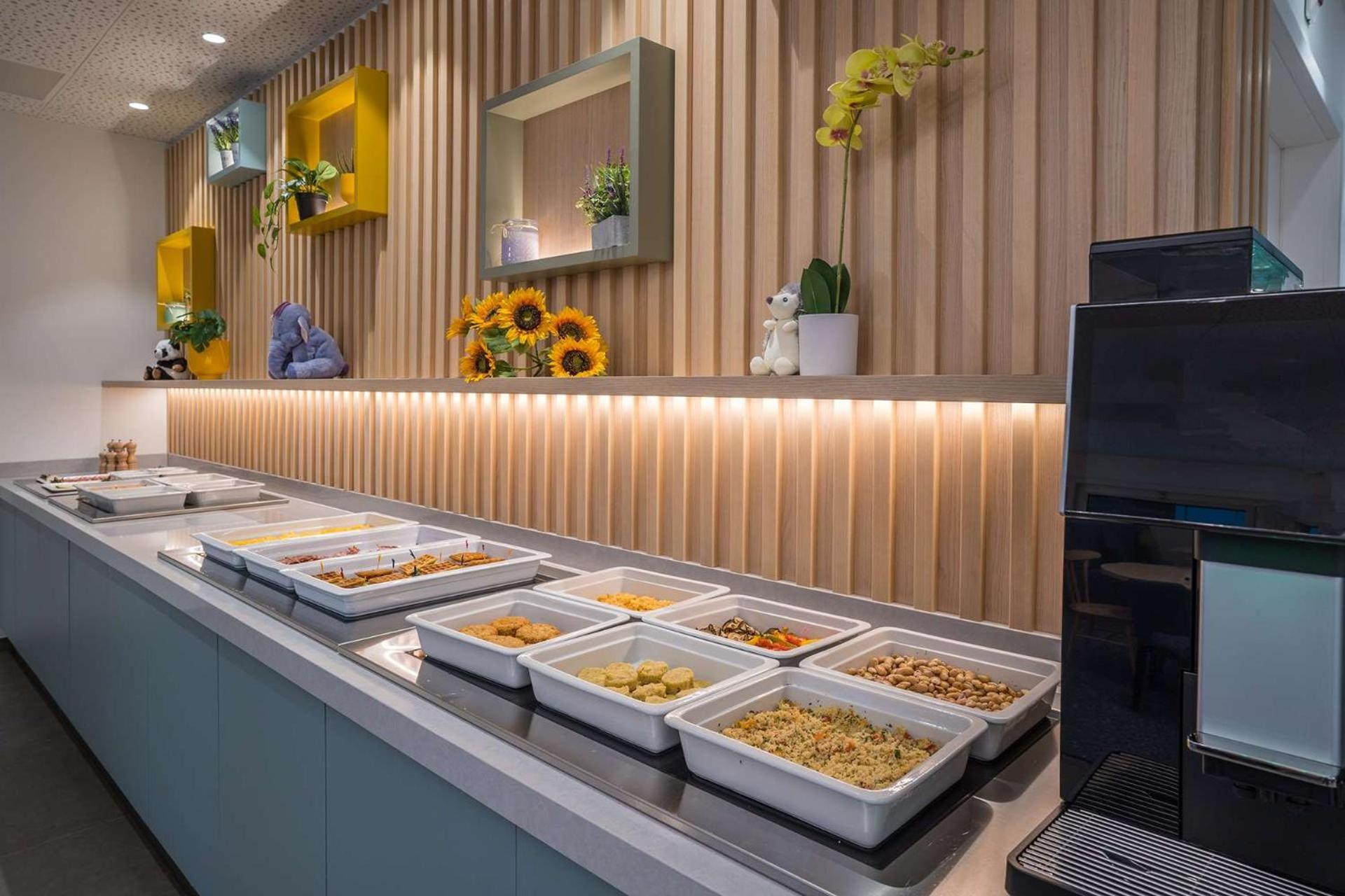 Hampton By Hilton Locarno Hotel Losone Buitenkant foto